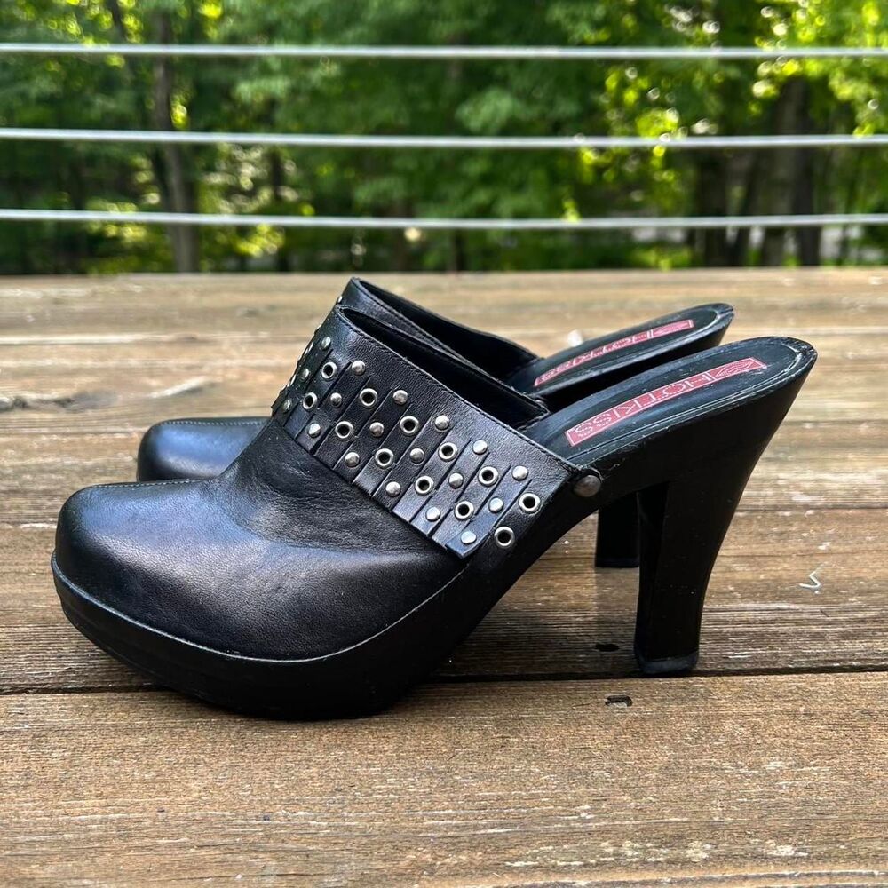 Vintage Black Clogs
